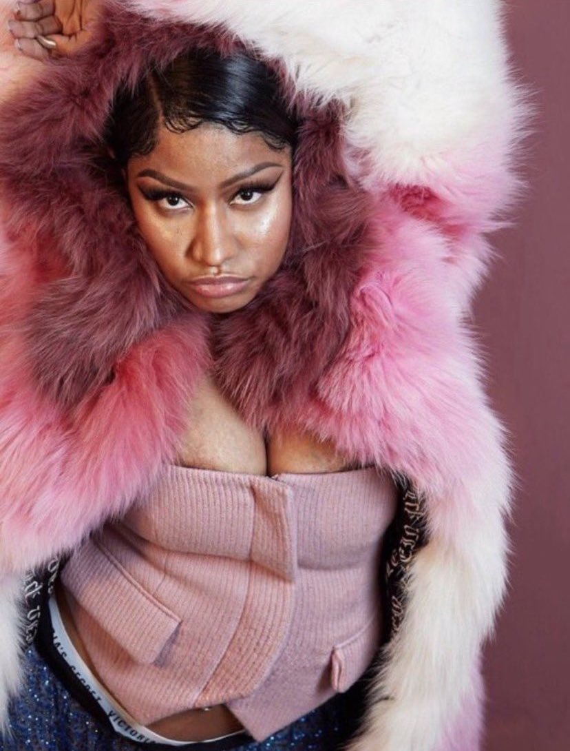 Bardiistan's tweet photo. @NICKIMINAJ FCKING DUD🙈🫵🏾 https://t.co/44BDxcUhhf
