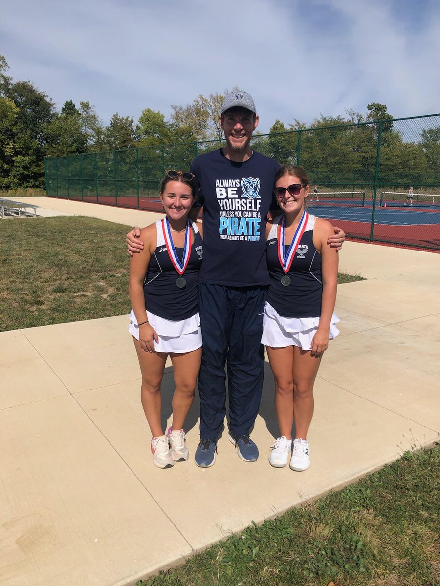 SCHSactivities's tweet photo. 2nd place for 4 doubles! https://t.co/1hIXPXilYM