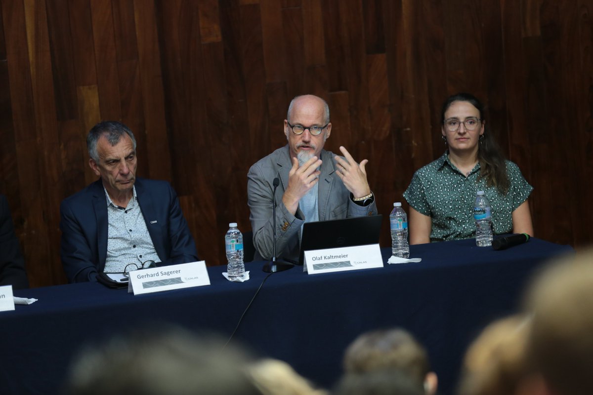 CalasCenter's tweet photo. 🤓 Our Summer School «Environments of #Inequality. #Crises, #Conflicts, #Comparisons» has been opened today 🥳.
We welcome all 22 participants, lecturers, &amp; organizers from Latin America, Europe &amp; Asia 🌎.
May this be a week of fruitful debate on our horizontal research hub! 🧠. https://t.co/HQ2KXfKQFj