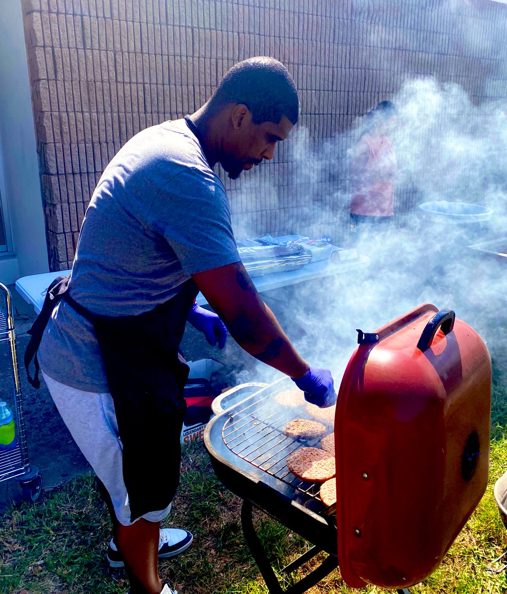 n_aujla's tweet photo. We had a great day of learning and hosted a Grill and Chill event for our staff. Thanks @SethYosef for grilling the burgers! @forestnorth @RoundRockISD https://t.co/Gf6uiFq0zy