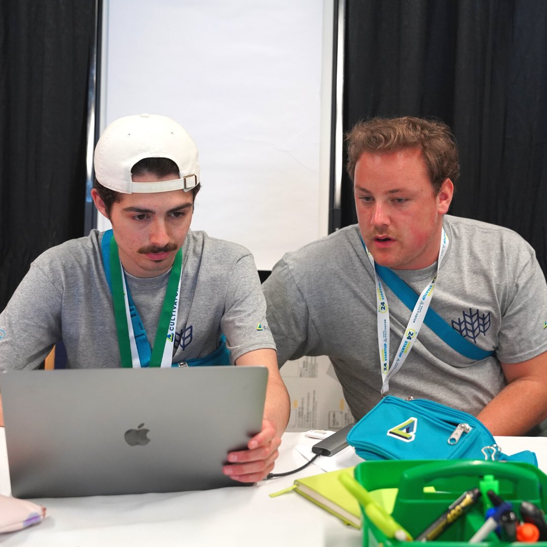 cultivatorsk's tweet photo. Some notable highlights we shared with Joely and Noah:

⏰ 24 Hour Startup | Agtech
🌾 Agtech Accelerator Cohort 1
🚜 Ag in Motion
⛺ Big Idea Camp
✨ Startup Summit

Thanks for keeping our days light with Vector impressions (oh yeaaahh 🤓) and trendy new slang words (#bussin😎) https://t.co/WrVzGEOAhd