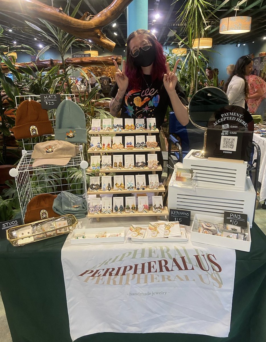 Treehouse_SC's tweet image. 😍Bet you've never seen a dispo look this pretty before 🖼 We try our best to use our space &amp;amp; platform to enrich Santa Cruz with some more beauty, as well as uplift underrepresented communities! 🌈 

🤓What does #cannabiscreatingcommunity mean to you? Let us know in the comments!