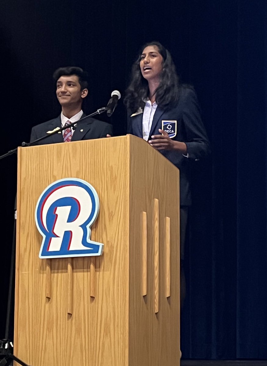 LCPS_CTAE's tweet photo. Special thanks to @VirginiaDECA @VAFBLA @virginiafccla and @northernvatsa for joining our #LCPSCTE teachers at today’s county-wide professional development day! Thank you, state and regional officers, for spending your morning with us! #lcps23 https://t.co/dqTlCS11wv