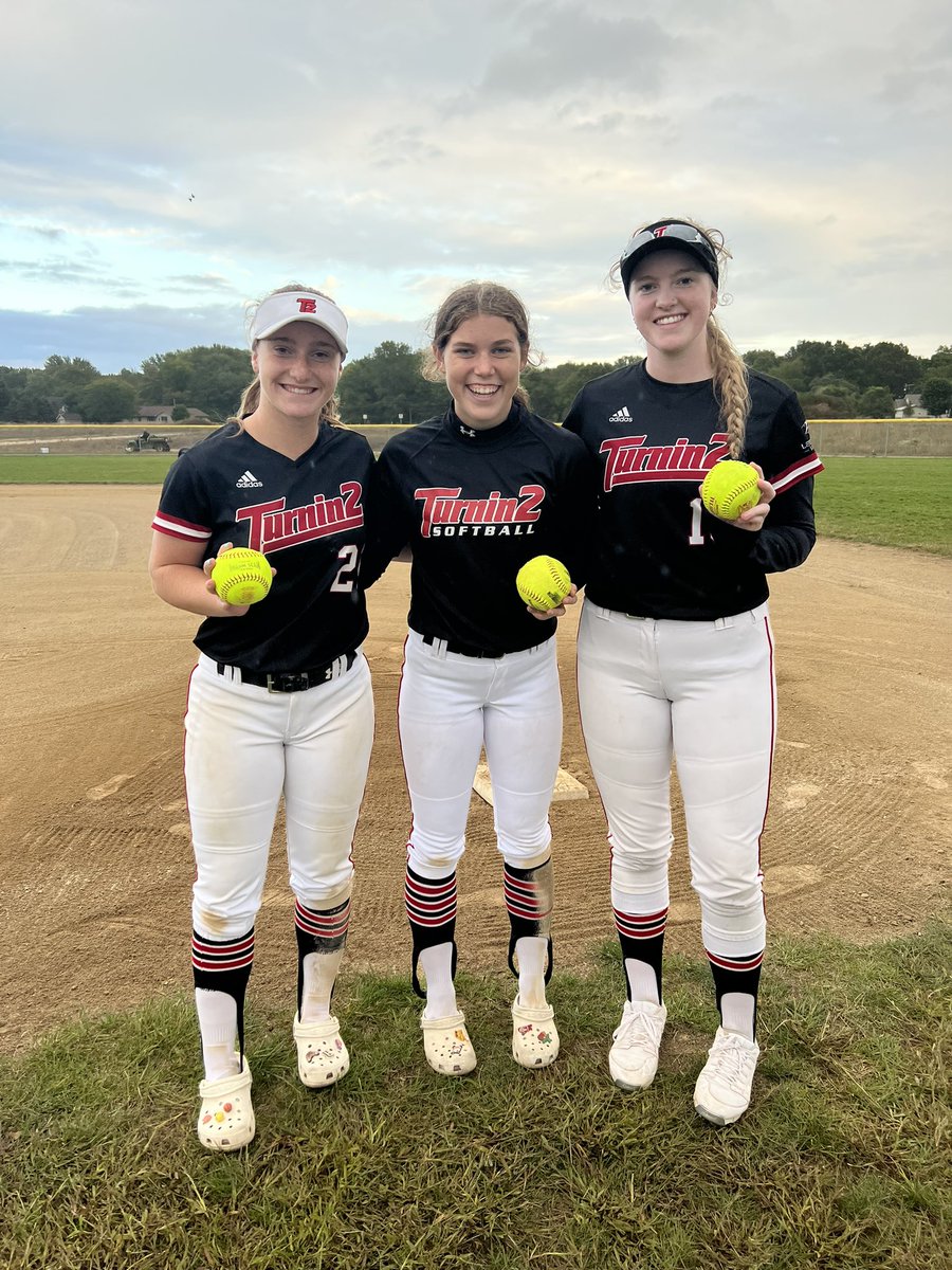 Turnin2 18u Laufenberg/Bloomfield (@t2_laufenberg) on Twitter photo Had a good day yesterday at the Finesse Round Robin! Went 2-0-1 against some solid competition! <a href="/rylee_fitz24/">Rylee Fitzpatrick</a> hit .714 w/1HR, <a href="/abloomfield24/">Ashlyn Bloomfield</a> .667 w/1HR and <a href="/MadisonKay1858/">Madison Kay</a> added another bomb on the day! Other big hitters were <a href="/emily_guthrie2/">Emily Guthrie</a> w/ .714 and <a href="/elianaruhrup/">Eliana Ruhrup</a> w/.600! 💪🏼🙌🏼 Had a good day yesterday at the Finesse Round Robin! Went 2-0-1 against some solid competition! <a href="/rylee_fitz24/">Rylee Fitzpatrick</a> hit .714 w/1HR, <a href="/abloomfield24/">Ashlyn Bloomfield</a> .667 w/1HR and <a href="/MadisonKay1858/">Madison Kay</a> added another bomb on the day! Other big hitters were <a href="/emily_guthrie2/">Emily Guthrie</a> w/ .714 and <a href="/elianaruhrup/">Eliana Ruhrup</a> w/.600! 💪🏼🙌🏼