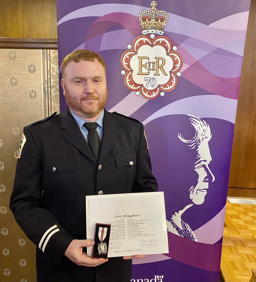 wpgchris's tweet image. Honoured to be among the first 70 Manitobans to receive the Queen Elizabeth II Platinum Jubilee Medal from Her Honour Janice Filmon.