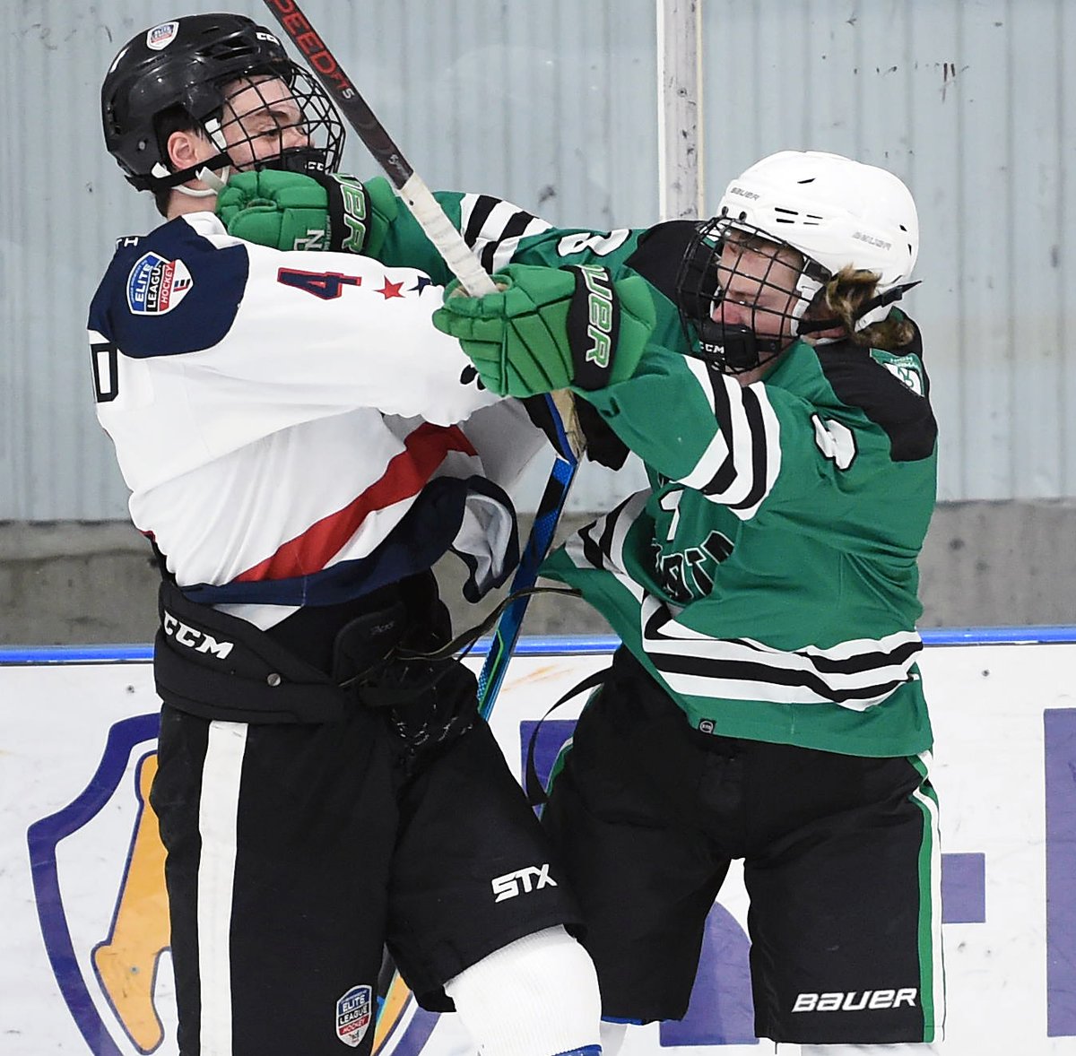 ELPuckOfficial's tweet photo. Pic Six: Selection of photos from Week 3 action. (2/2) 
https://t.co/oXXbVGdIAS @EVBoysHSHOCKEY @chanbhok @CHSCougarPuck @TonkaBoysPuck @EHShornetsnest https://t.co/vvdU16T4Pi