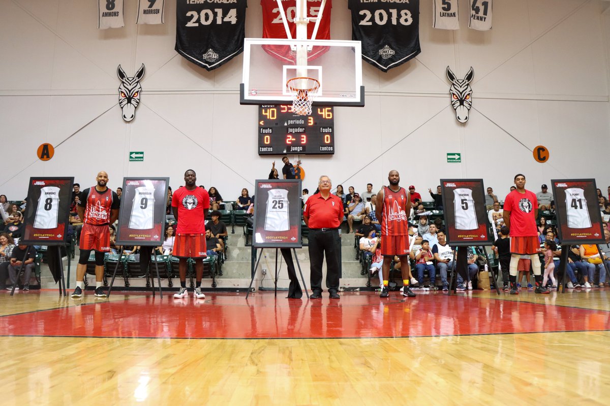 ZonkeysOficial's tweet photo. #Tijuana Zonkeys retira oficialmente los números 8, 9, 5 y 41 en honor a Mychal Ammons, Marcus Morrison, Trayvon Lathan y James Penny. 🔥
Su pasión y entrega le ha traído 3 campeonatos a nuestra amada ciudad fronteriza. 🏀🦓🔥 https://t.co/XL6wuMPBEI
