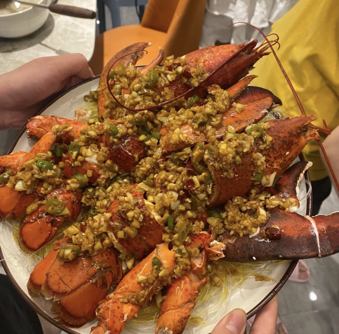 maelsahn's tweet photo. Eat seafood today https://t.co/D0c7ZaeEg9