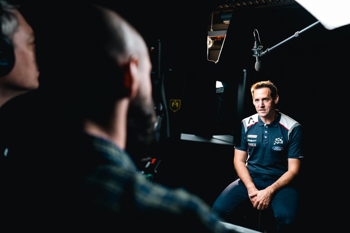 MSportLtd's tweet photo. Great to visit @SafetyCultureHQ in Sydney, with @richmillener meeting the team π, holding a fireside chat π¬ and engaging in product development π».
#WorkplaceOperationsPartner https://t.co/BMx153igYw
