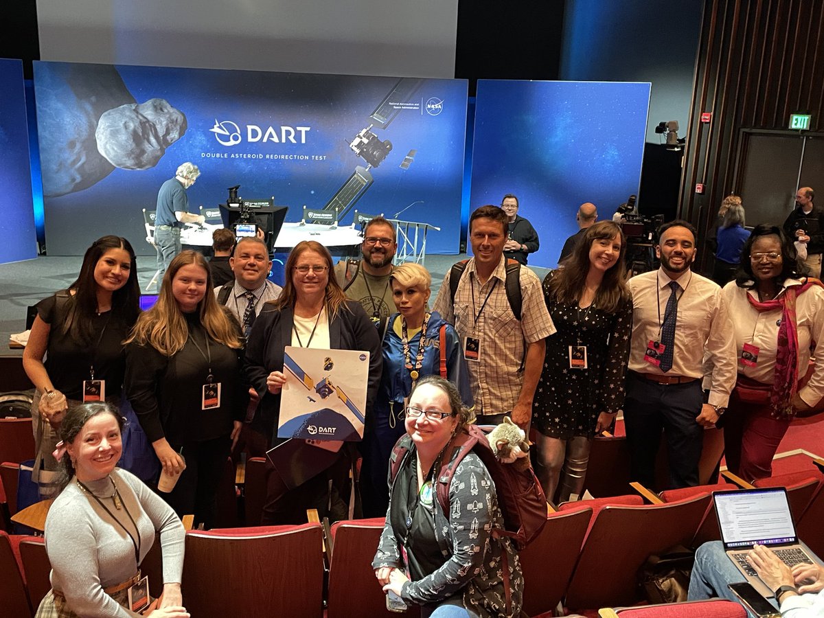NASA_Events's tweet photo. Thanks to all our #NASASocial members who watched the #DARTMission, and thanks to @JHUAPL to being such wonderful hosts. https://t.co/QsrekiOj00