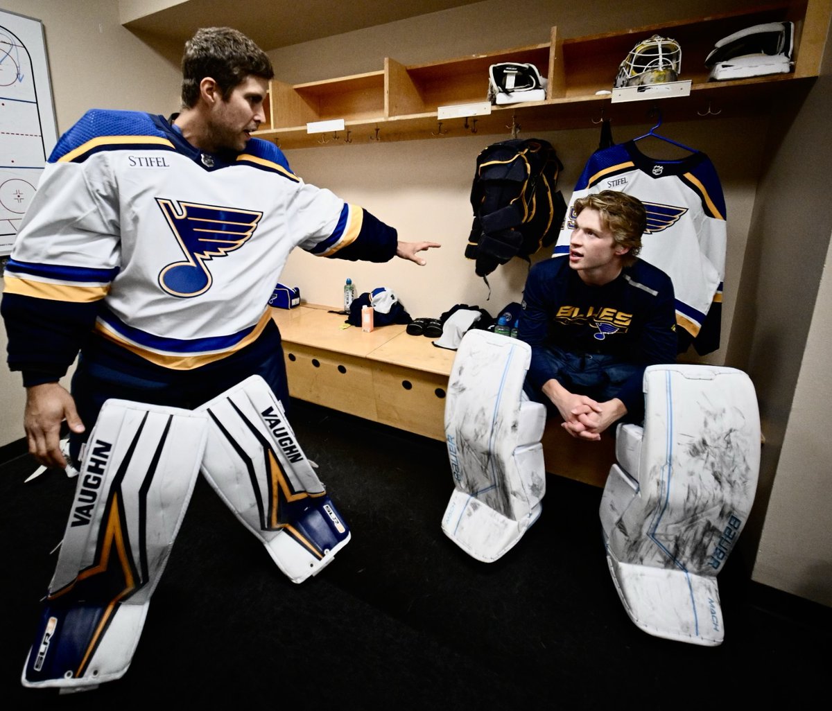 StLouisBlues's tweet photo. That's how it's done. Your turn, kid. #stlblues https://t.co/cFmp314TUs