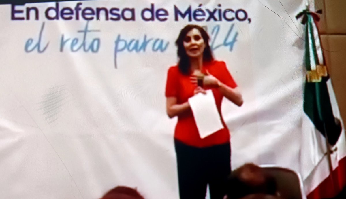 tiel_mon's tweet photo. La chapulina @LillyTellez en actos  aticipados de Campaña. Atencion @lorenzocordovav @CiroMurayamaINE   @INEMexico se me olvida que a ellos les consienten todo. #TraidoresALaPatria https://t.co/CiVL0waFnY