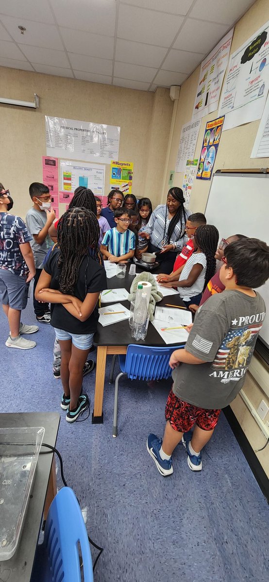 unicornteach79's tweet photo. @RGE_Rangers @Teachersherryj   science is fun in 4th grade #fab4thgrade https://t.co/da4Hqwp3LO