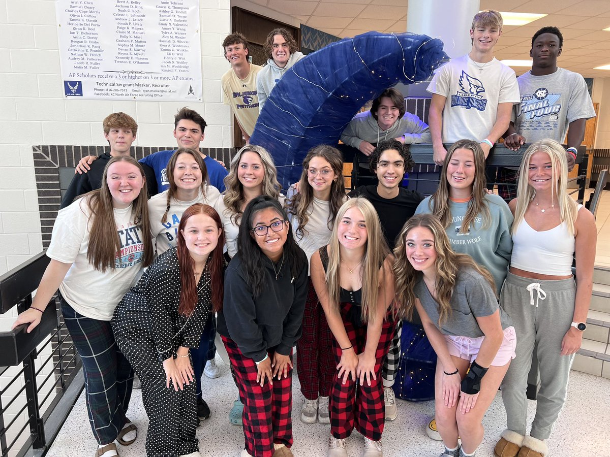 LHS Student Council tweet media