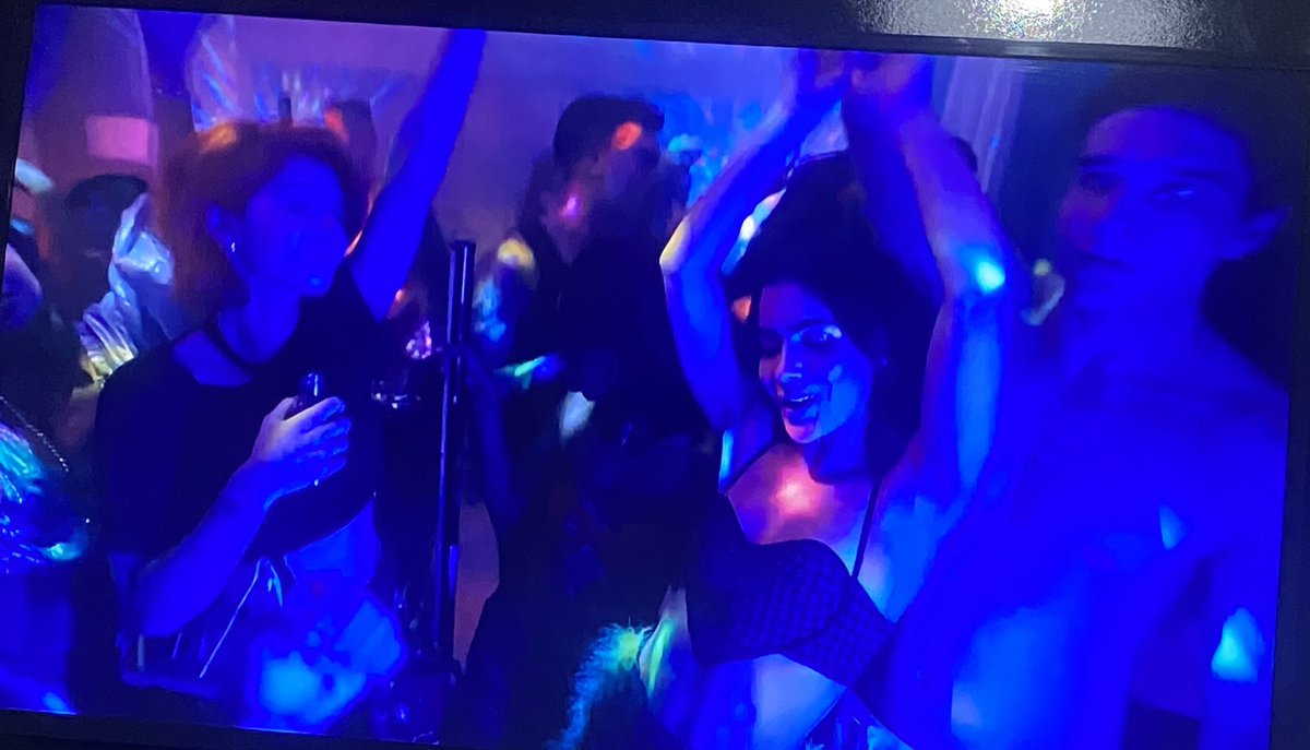 A CHAMADA DE MILHÕES DA CHIARA.
Com João Gomes cantando SOCORROOOOOOOO