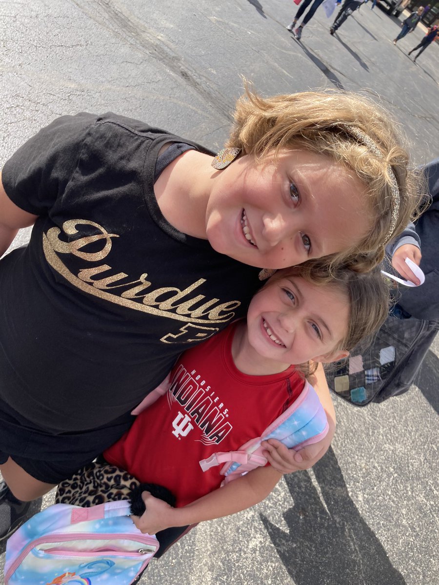alripberger's tweet photo. 💙College Go Week💙 The littlest Ripberger seems to be confused about the Ripberger Family college tradition! 🤷🏻‍♀️

#StJoeAlum #PumaforLife #cousins #dowhatyoulove #college #vocationaltraining #workforce https://t.co/7IFvGQE2r5