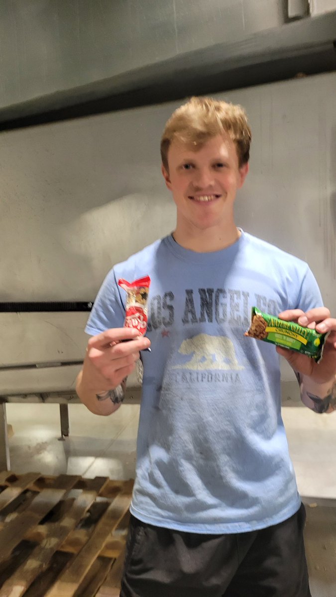 Shout out to Paul, Xavier, Marcus and Nathan on PD5 and PD6 here on the  Lenexa Daysort. They have perfect attendance during their  pre seniority time and are on track to to gain this week.Keep it up it doesn't go 
unnoticed.<a href="/bgtighe/">Brian Tighe</a> <a href="/tannercain98/">Tanner Cain</a> <a href="/CourtneyBarham2/">Courtney Barham</a> <a href="/TegtmeierChad/">Chad Tegtmeier</a>