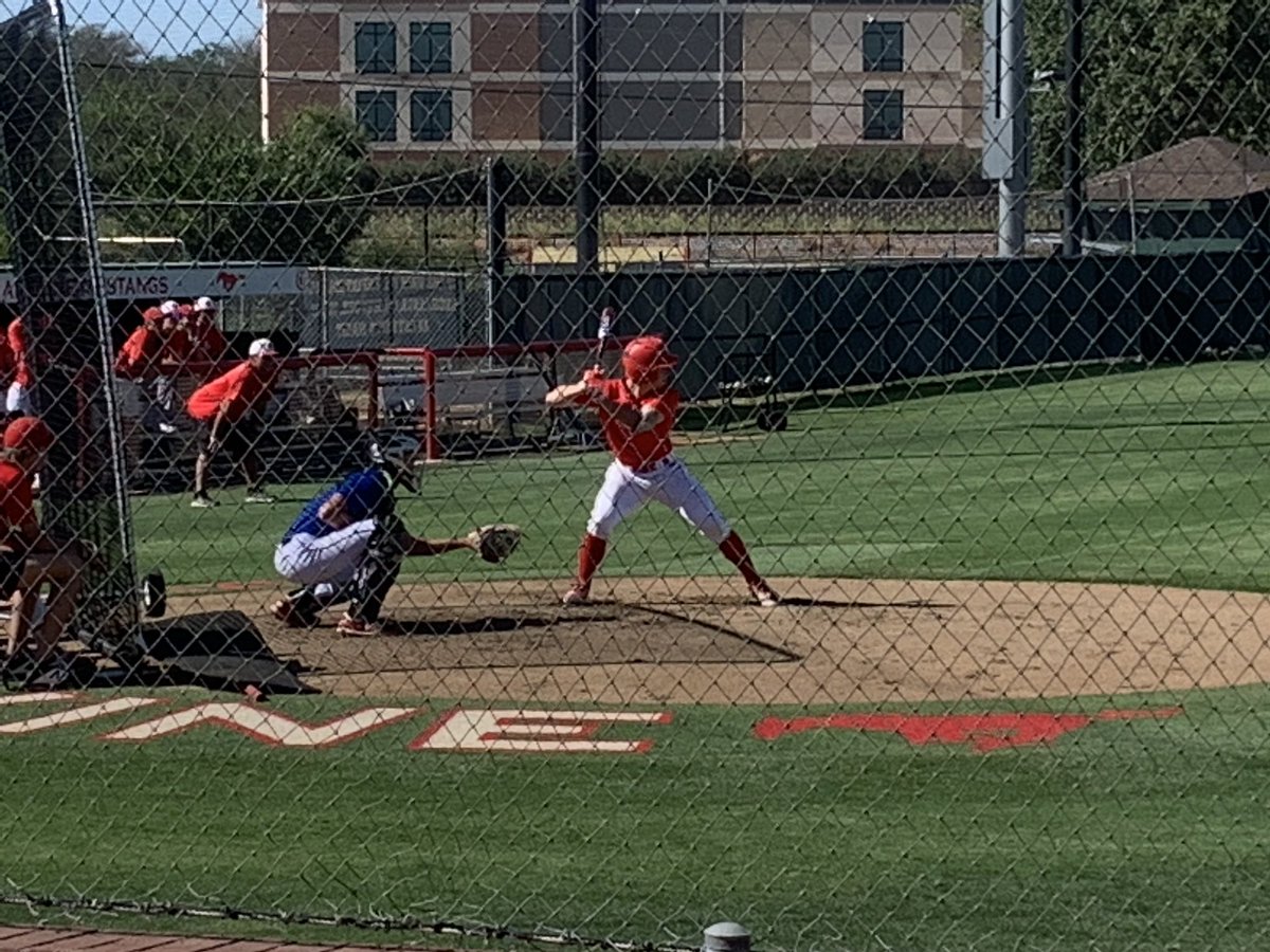Got to see a scrimmage today for <a href="/Gvinebaseball/">Mustang Baseball</a> !! Can’t wait to see these guys compete in the spring. <a href="/GCISD/">Grapevine-Colleyville ISD</a> @CoachA_GHS <a href="/AlexFingers7/">Alex Fingers</a>