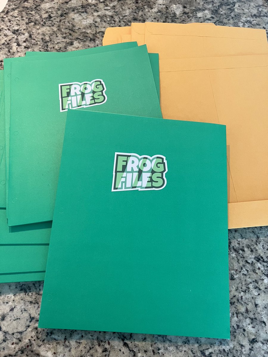 thetrip's tweet photo. 🐸🗂

#frogfiles https://t.co/7xbxcD5yeW
