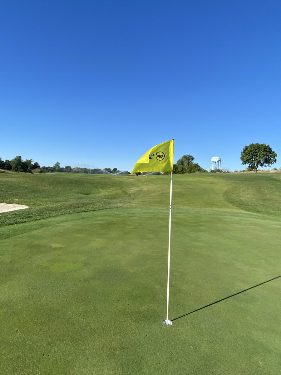 mtbGolf's tweet photo. Loving weather for day one of @centlinksgolf Senior Series Championship. Several FLGC golfers in the field. Go low men! https://t.co/e8EFxgVXxA