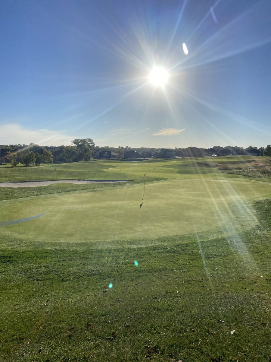 mtbGolf's tweet photo. Loving weather for day one of @centlinksgolf Senior Series Championship. Several FLGC golfers in the field. Go low men! https://t.co/e8EFxgVXxA