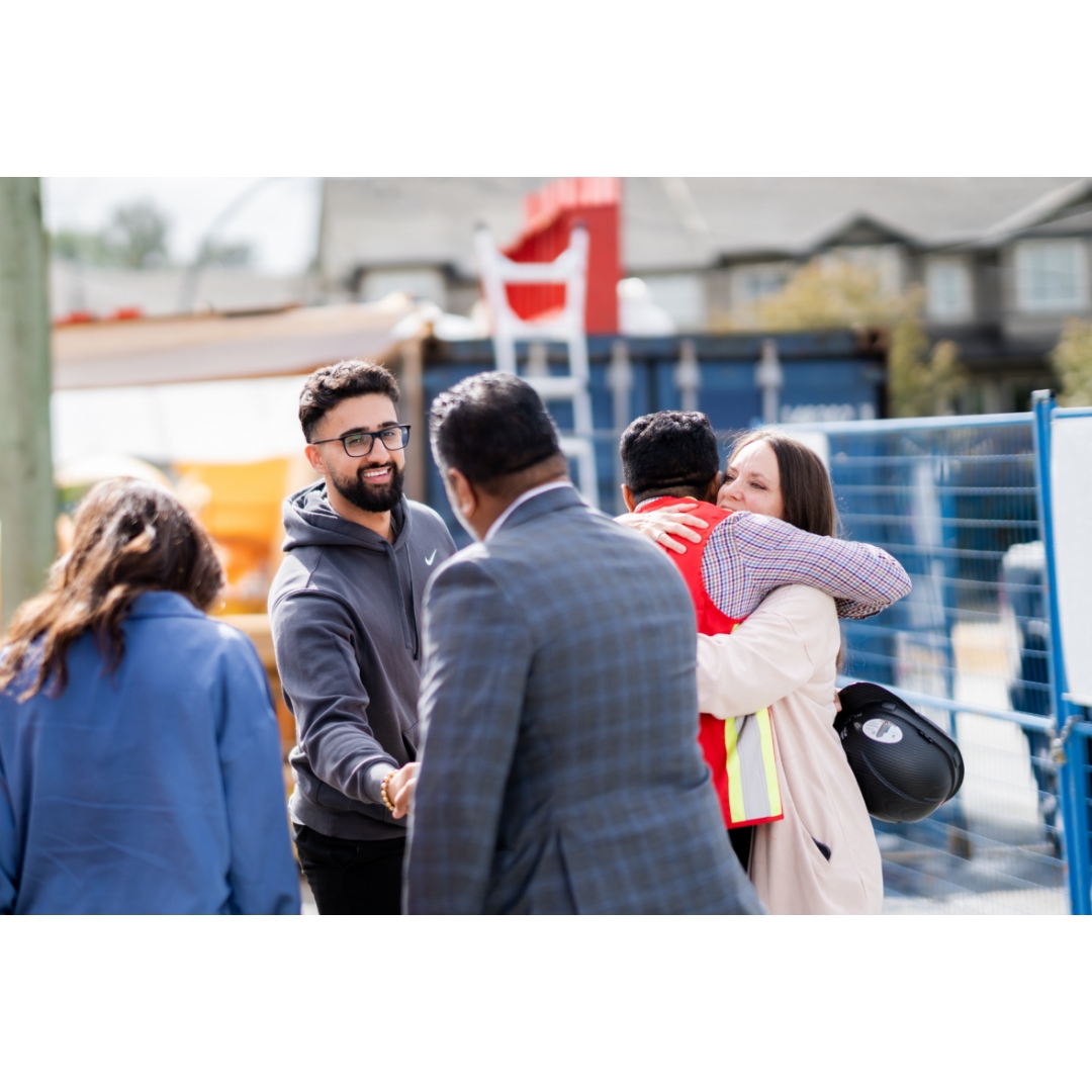 YVRKeyMarketing's tweet photo. We break more than just records 😉. We were thrilled to celebrate ML Emporio Properties and the Groundbreaking Ceremony of Viktor in Surrey! After a record-breaking 2021, we can't wait to see Viktor reach new heights in the construction of Surrey's most modern woodframe community https://t.co/hSLy9KmLpG