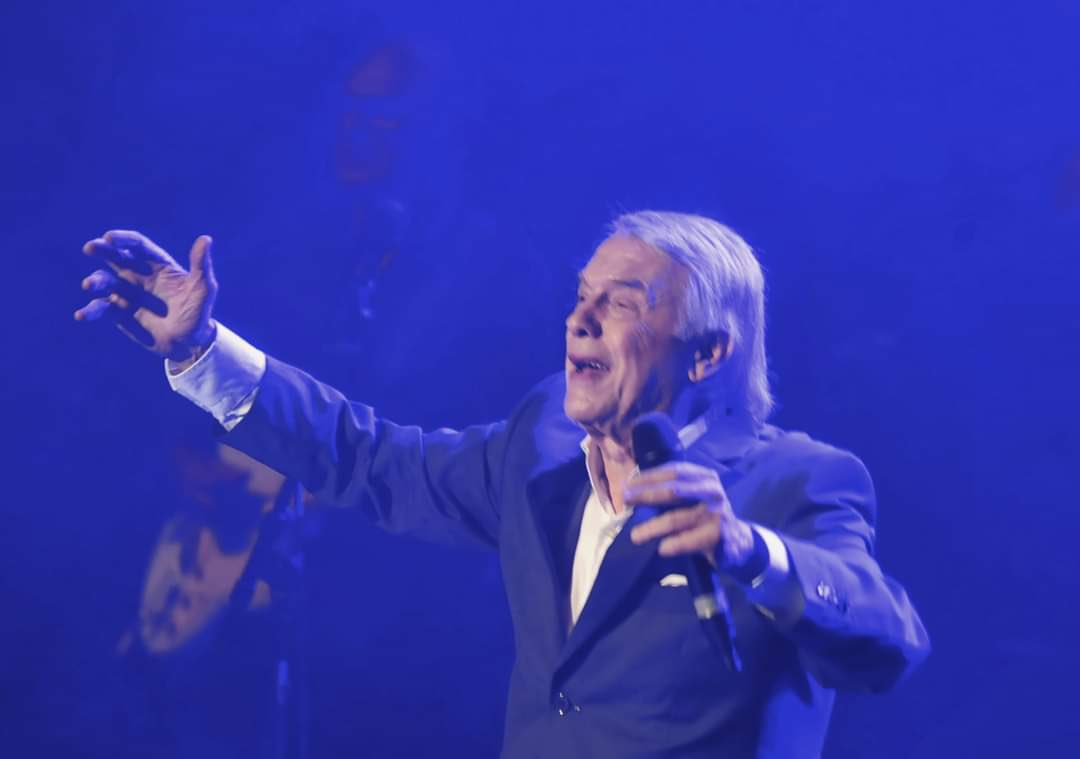 Quelques photos d’une soirée d’exception avec Salvatore Adamo. Une prestation de plus de 2 heures empreinte de générosité, de simplicité et d’humanité. Bravo l’artiste 👏

Médecins du Désert Salvatore Adamo (Photos : Émile Destiné) Simon Bouazza