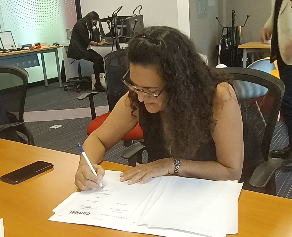CANIETIGto's tweet photo. #Hoy realizamos la firma de convenio entre @CANIETIGto y @CANACINTRA_Leon, convenio de colaboración que vincula, relacionará y fortalecerá el crecimiento de los empresarios de las cámaras.

#CANIETIGto #OrgulloCANIETI #CANACINTRA #vinculación https://t.co/Dq7ATuOwyl