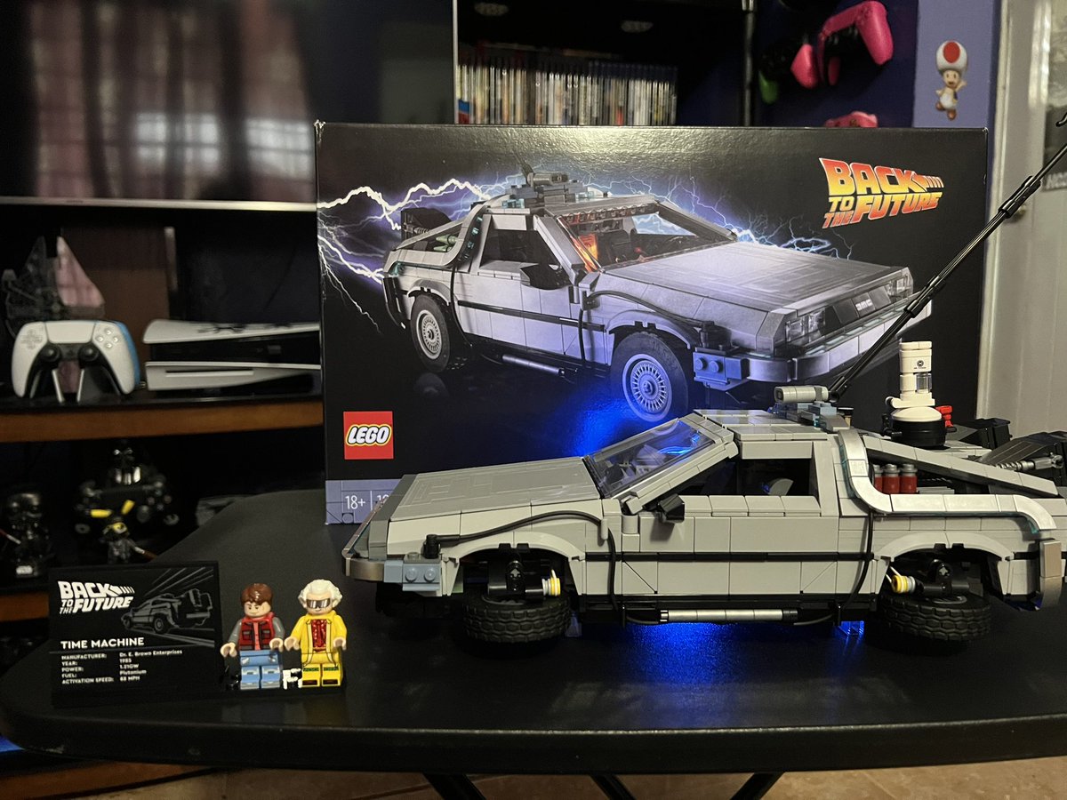 Blue_Angel_PR's tweet photo. Lego Back to the Future Time Machine set 10300 #lego #10300 #legobacktothefuture #legobacktothefuturetimemachine #1980s #retro #gameroom #videogames #retrogaming #videogameroom #legocollector https://t.co/RqRe6qKUjl