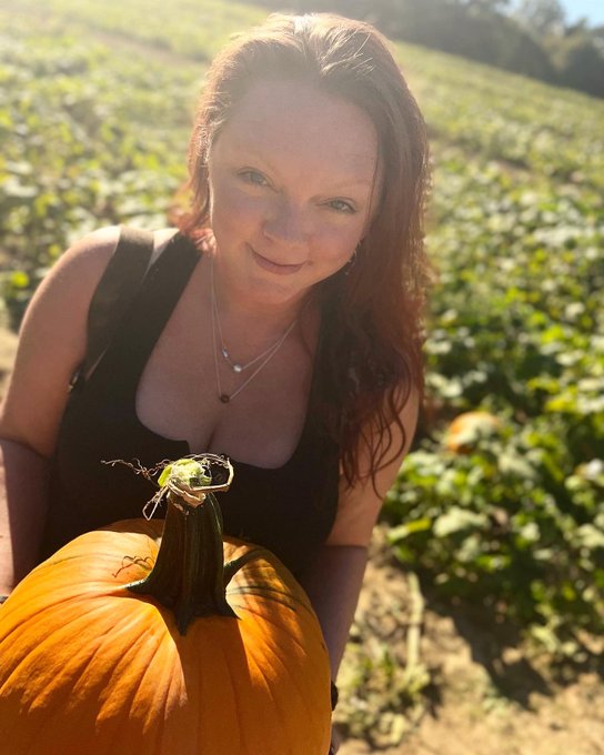 Isn&rsquo;t it funny you could see me out and about like this and not know how freaky I get on https://t.co/FhWUxTO4j0<a href="/tag/redhead"class="tags"><span>#redhead</span></a><a href="/tag/ginger"class="tags"><span>#ginger</span></a><a href="/tag/bbw"class="tags"><span>#bbw</span></a><a href="/tag/bbws"class="tags"><span>#bbws</span></a><a href="/tag/mombod"class="tags"><span>#mombod</span></a><a href="/tag/mombody"class="tags"><span>#mombody</span></a><a href="/tag/bbwbabe"class="tags"><span>#bbwbabe</span></a>