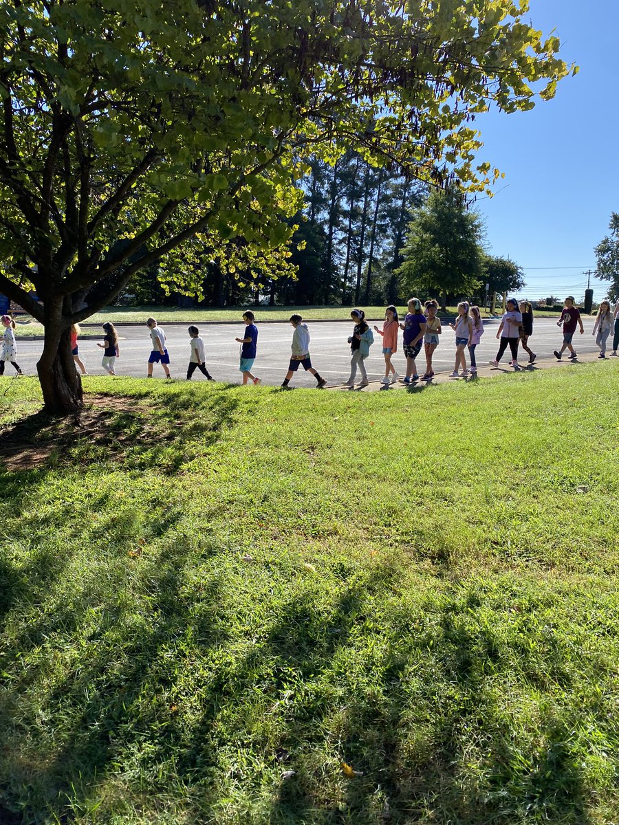 MrU_2ndGrade's tweet photo. We had a fantastic time with our first “Walking Classroom” lesson! Since we’ve been studying ancient civilizations, we decided to listen to a podcast about The Aztecs! @claremont_elem @walkingclassrm #nobeariers https://t.co/jzgzPwxY46