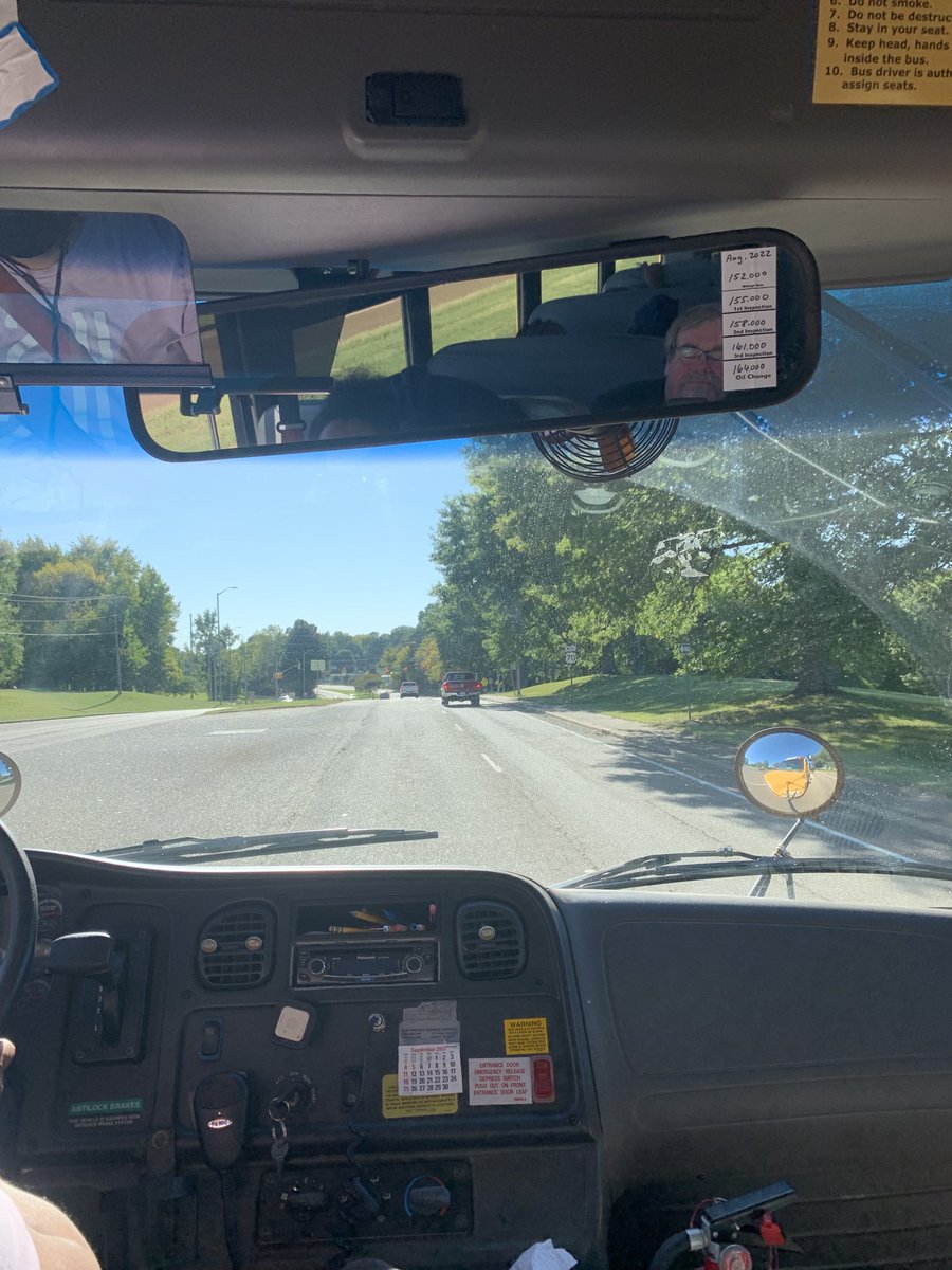 TKGilmer's tweet photo. Office with a view! Come join our Transportation team, make a difference in the lives of our youth! #WeLoveourDrivers https://t.co/XRVvrToYTb