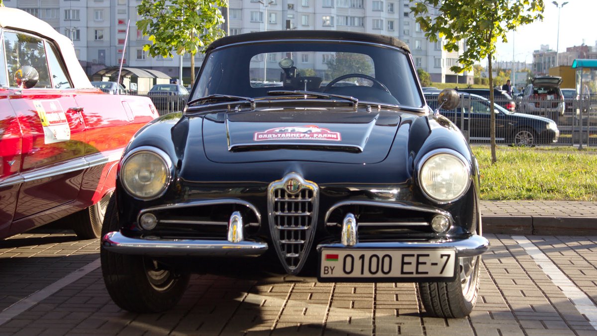 NetmanBY's tweet photo. Oldtimer rally 2022 (ралли ретро-автомобилей) 24-25.09.2022, Минск
https://t.co/YANNZNEZTh
Alfa Romeo Giulia Spider (1962)
Chevrolet Impala (1963)
Oldsmobile Vista Cruiser (1972)
Pontiac Bonneville (1966)
Chevrolet Corvette C3 (1978)
Ford Crown Victoria (1994)
и др. https://t.co/tlijl8JPL4