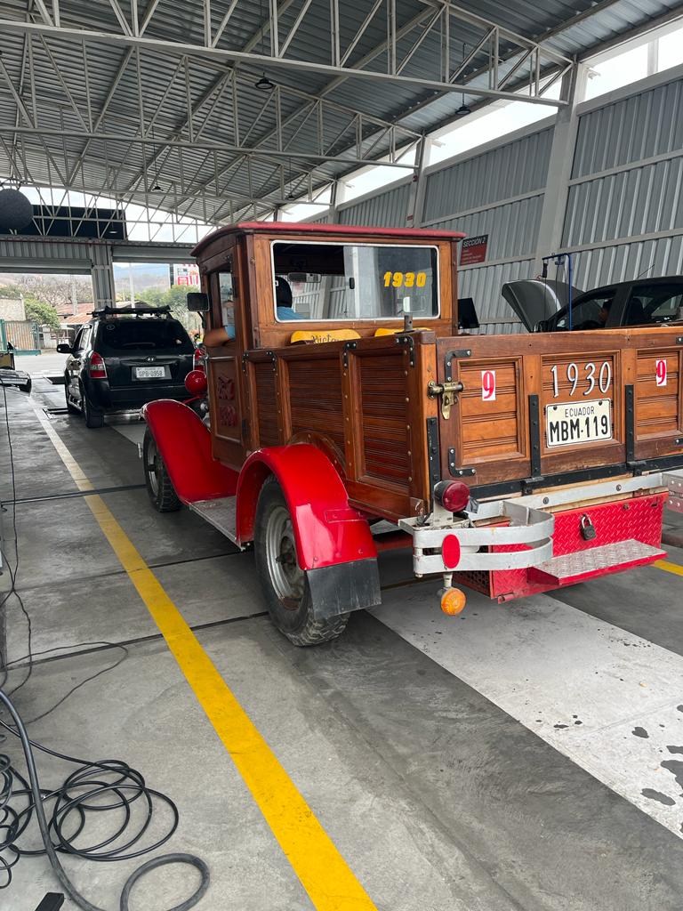 EPPortovial's tweet photo. Todos pasan✅ Vehículo Ford de 1930🛻 aprobó la Revisión Técnica Vehicular sin problemas.
Y tú que esperas, seguro pasas la Revisión Técnica Vehicular, nuestro índice de aprobación es del 100%. ✅
#NuestraVíaEsServirte
#PLAN2035
#Portovial2022 https://t.co/qAxwWYvJ0h