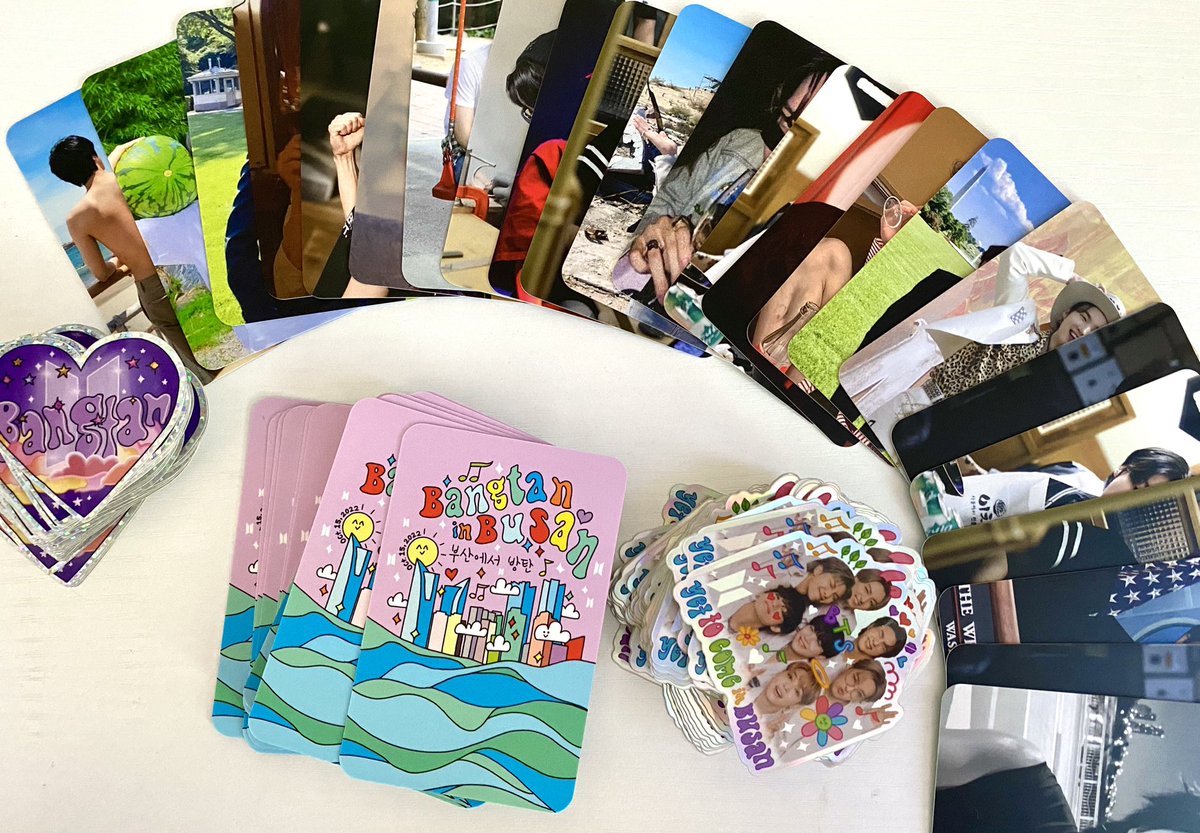 kaitlynbeee's tweet photo. Sneak peek of the BTS freebies I made to give out to armys I meet in Korea!!💜💜💜 #YetToComeInBUSAN https://t.co/JZbMM9HhTF