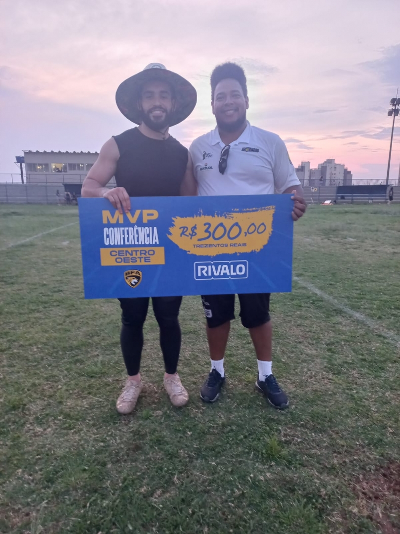 O running back do @sorriso_hornets, Leonardo Silveira, foi escolhido o MVP da final do Centro-Oeste, garantindo trezentos reais do nosso Patrocinador Master, o jogador anotou um touchdown de 70 jardas, ajudando sua equipe a chegar a conquista inédita.

#ligabfa