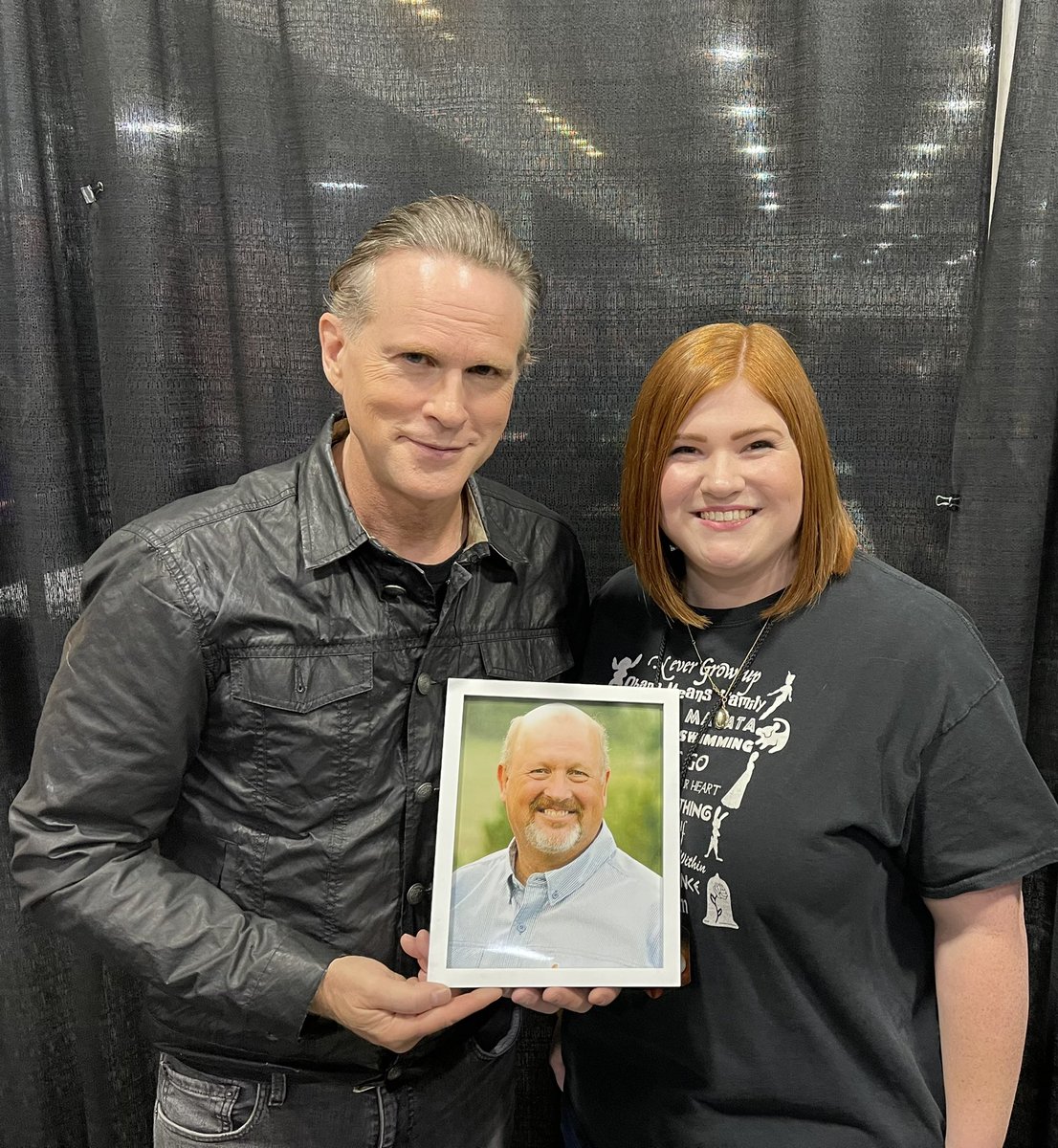 SydneytheGing's tweet photo. @Cary_Elwes it truly was an honor to meet you. Thank you so much for your kind words regarding my dad, it meant a lot to me. Oh and I hope you and your family enjoy the fry sauce. #princessbride #FanX2022 #SaltLakeCity https://t.co/3BQhbq126x