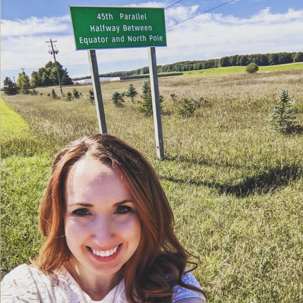 pokateo_maps's tweet photo. It was super great nerding out about all things mappy with the fantastic people at the #MiCAMP conference...and it was especially a perfect excuse to finally stop at this special/spatial sign I've always wanted to stop at when I go up north but always somehow seem to miss it. https://t.co/uph8u6YTpG