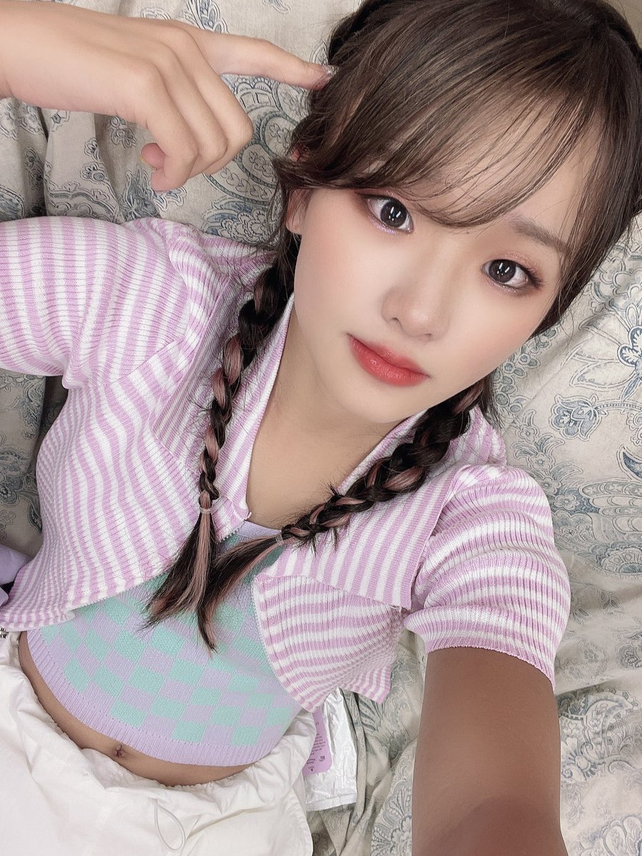 おはよ！
25日に #メイウェザーVS朝倉未来 の戦いがあったよね…！ちょうど対バンの日で見れなかったけど💦
どんなに格上の相手でも仮に負けるって分かってたとしても
ひるまずに前へ前へ出て戦う未来選手の姿に感動した‼️
やっぱりスポーツってパワーを貰えるね👊🏻😭
 #超RIZIN   #かかかぶぶぶききき