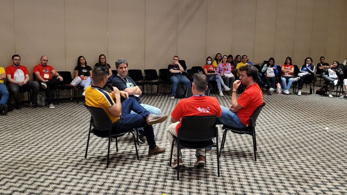 kleer_la's tweet photo. ¡🤩 Que grandioso encuentro #agileslatam2022 🙌!

- Reencuentro con la comunidad🫂
- Conversaciones de pasillos 💬💭
- Temas y charlas con mucho aprendizaje… inspira y apasiona 💫 
- Más personas brillando

Gracias @agilesla 👏 
¡Seguimos expandiendo fronteras⚡️! https://t.co/mFgMryCIiQ