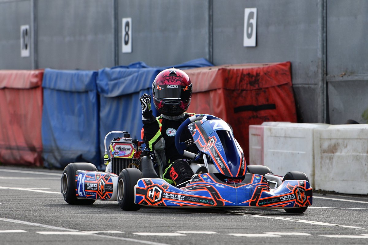AmeliaKarting's tweet photo. 🧹Clean sweep finishing our year at Mansell on a high! Back on top qualifying pole and finishing 🥇 in the Heat, Pre Final and Final. 
Thank you to the sponsors for the continued support throughout this year and  @HMsportOfficial for the power💥 https://t.co/tIqHQfAs3f