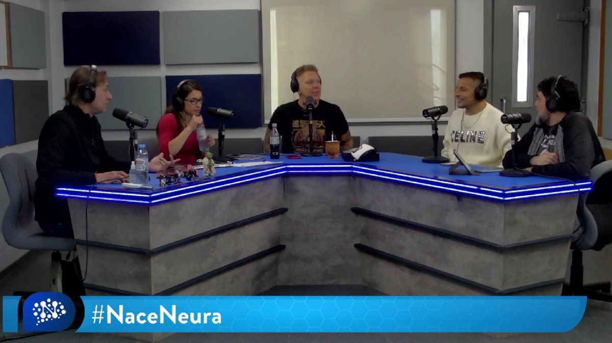 #NaceNeura 📻 

👉 Sumate al vivo twitch.tv/neuramedia
