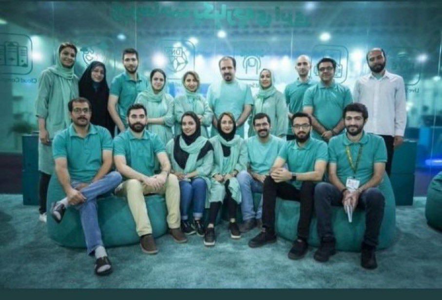 babakbardiya's tweet photo. اینترنتم وصل ��د اومدم بگم ریدم تو قبر جد و آبادتون #ابرآروان حروم‌زاده
#مهسا_امینی 
#اعتصابات_سراسری https://t.co/t2bOI1HfJN