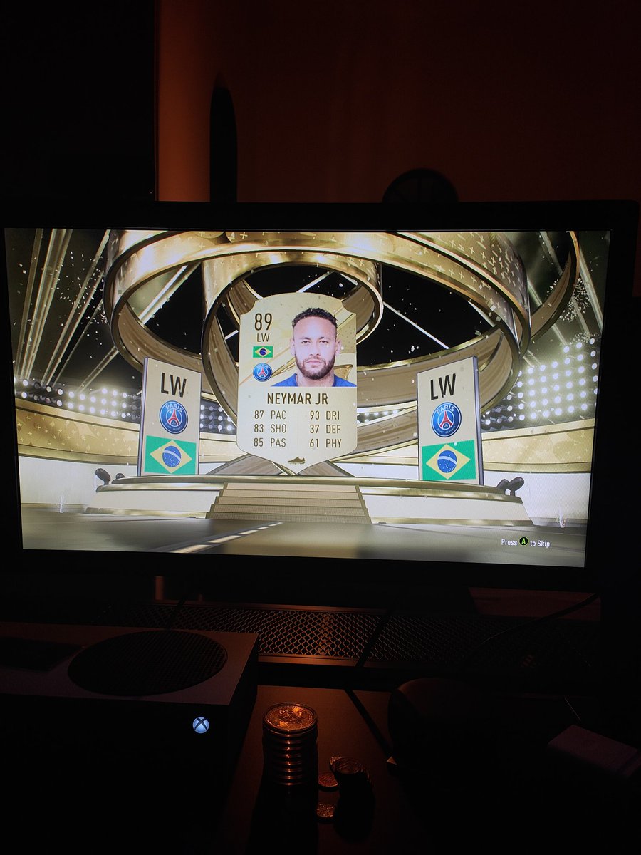 3rd pack. Welcome to FIFA 23 😳😳

#FIFA23