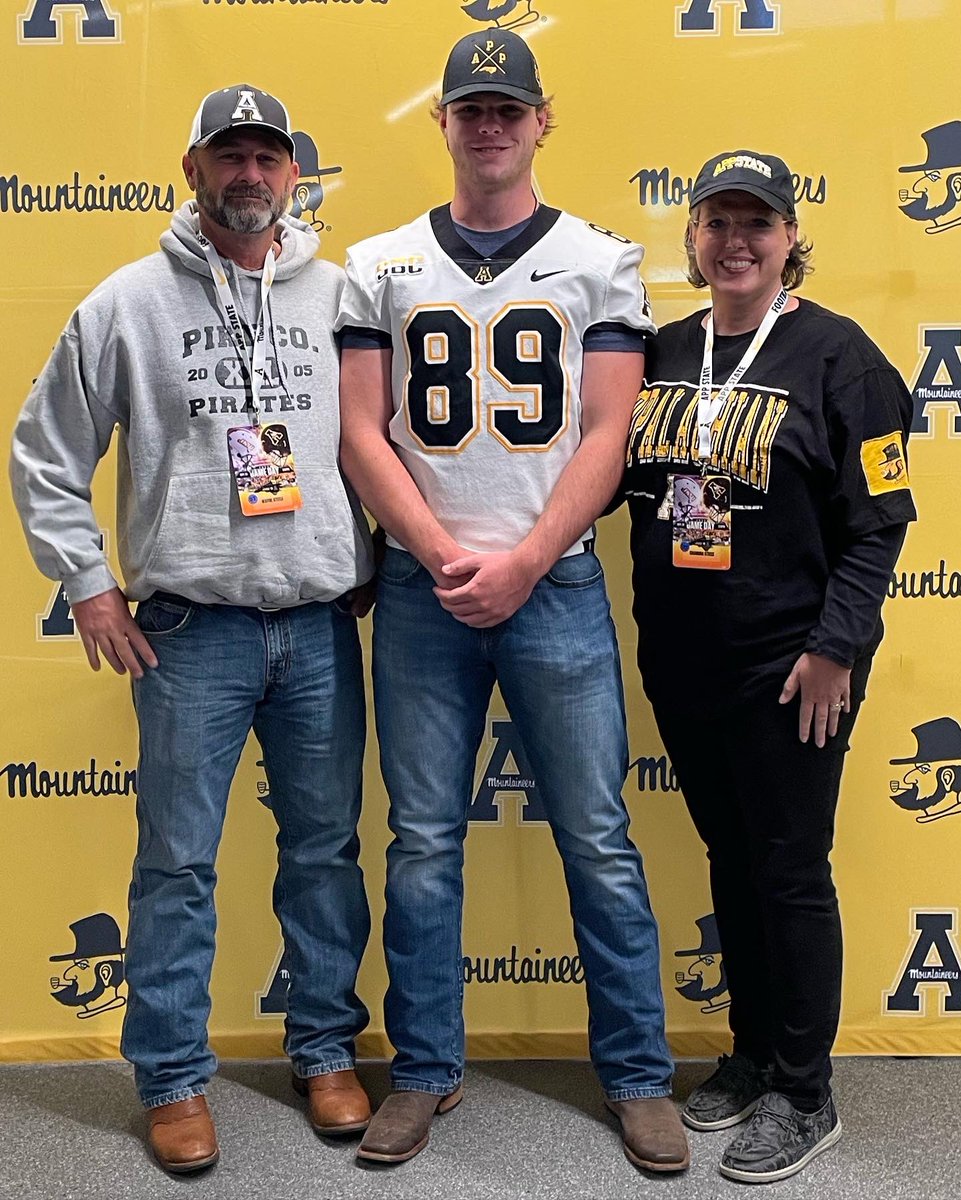 CarterSteele17's tweet photo. Great Visit at App State this weekend! @AppState_FB @JSrofe @CoachRobertNunn @Coach_JWatts @coach_sclark @CoachDeBastiani Thank you for the opportunity! https://t.co/sr8BTxWMfM