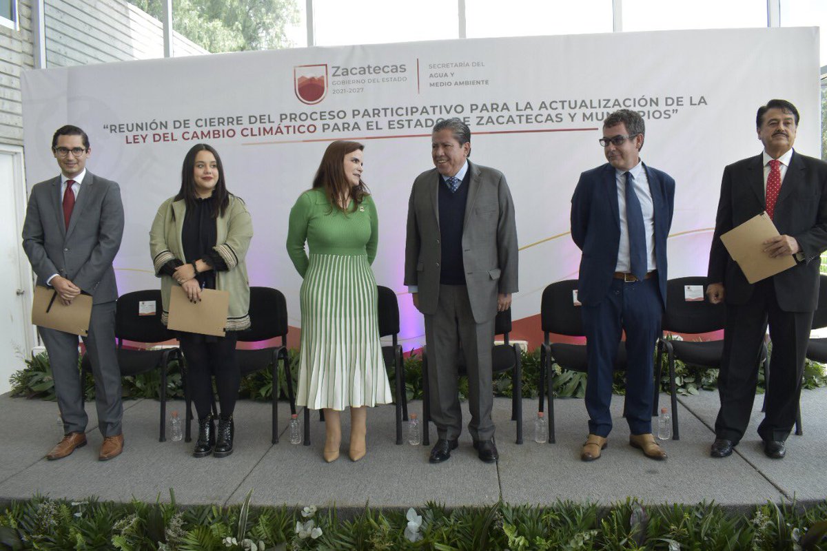 SAMA_Zac's tweet photo. El Gobernador @DavidMonrealA y la titular @susirodriguezm presentaron la propuesta de modificación de la Ley de Cambio Climático para el Estado de Zacatecas, ejercicio realizado con @PoleaAC lo que pone a Zacatecas a la vanguardia mundial en políticas de cambio climático 🌍 https://t.co/IVd8qFAm2H