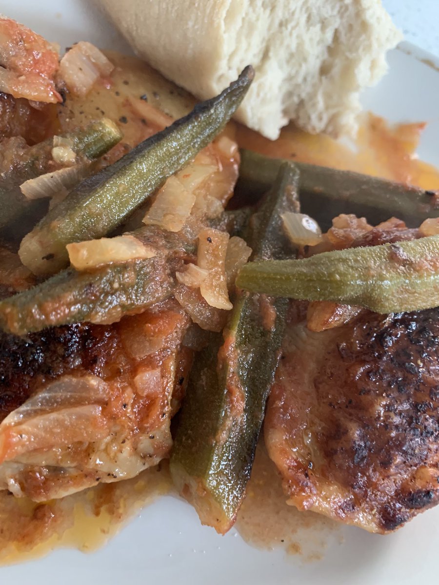 rico_stathis's tweet photo. Monday dinner a very tasty Cypriot meal prepared by @AndriStathis chicken with okra braised with onion tomato & vinegar in Greek “kotopoulo me bamies” crusty bread for mopping up I was a happy chappy #homecooking #CypriotCooking #okra #bamies https://t.co/fnAeF7Z4Hc