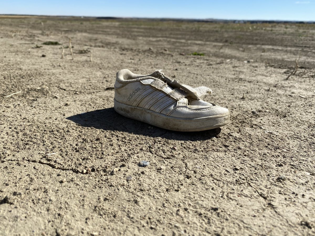 RobBose's tweet photo. Baby shoe at the end of the world. #ThingsFound https://t.co/3S5JcvvWnl