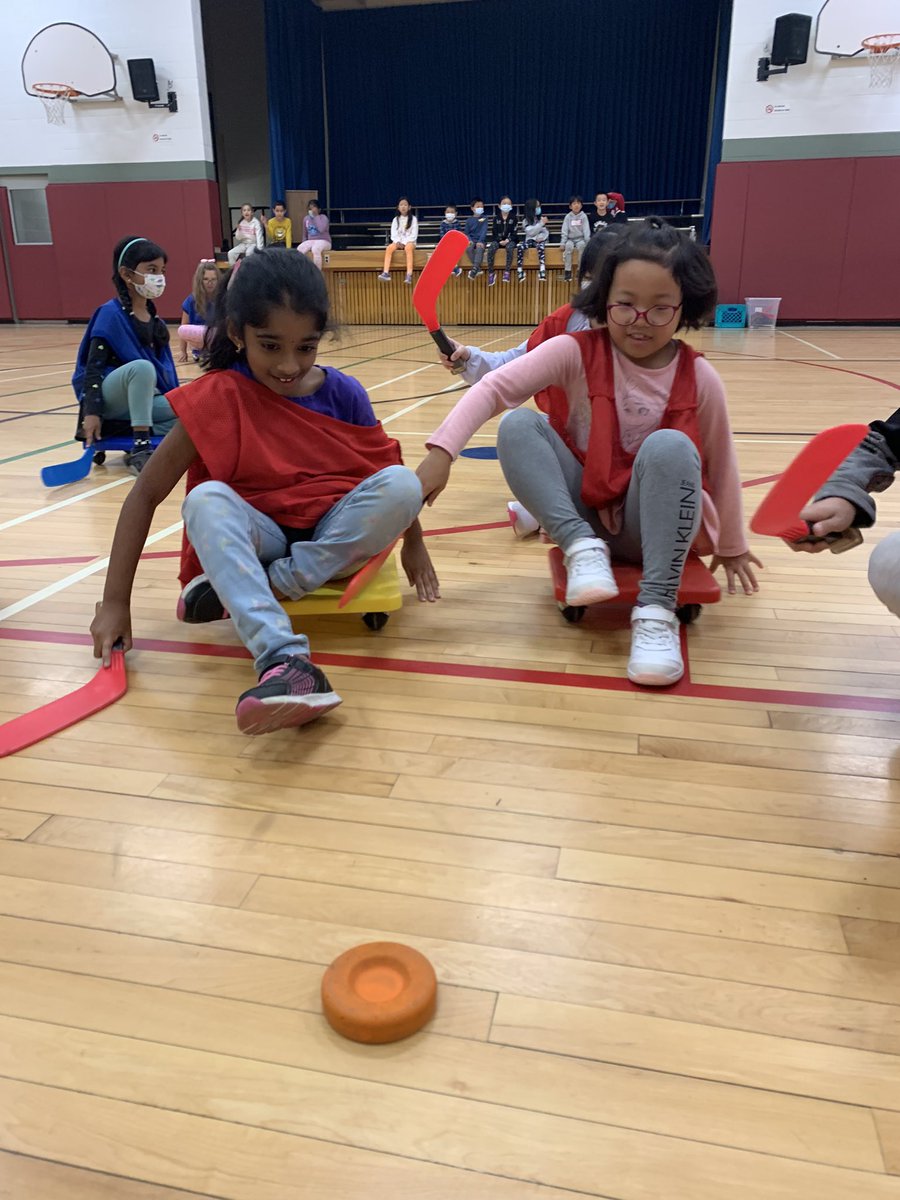 VictoriaEsplin's tweet photo. Inspired by Terry Fox. Modified kickboard floor hockey for gym class. #perseverance #determination #grade2-3 @WEJPS https://t.co/XSMgATmchX