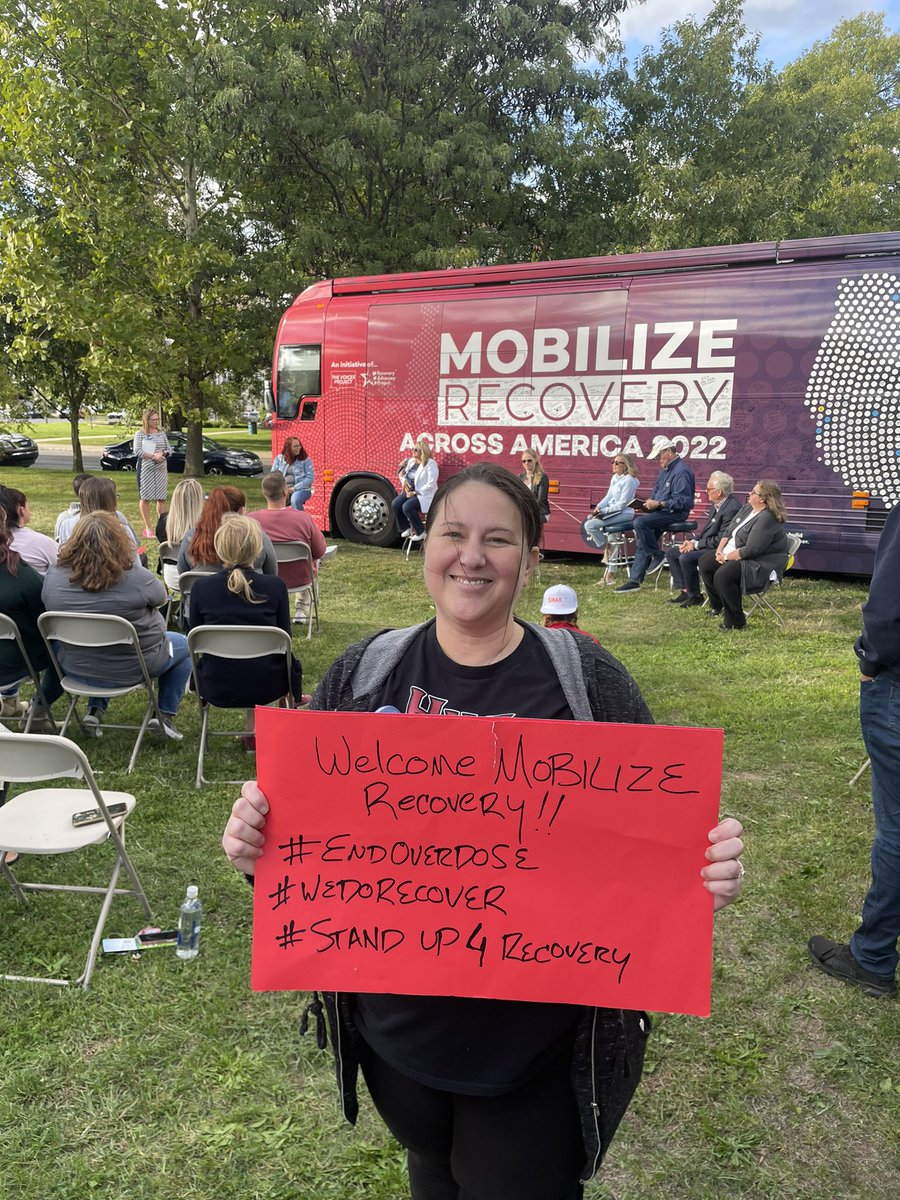 doverecovery's tweet photo. Louder for the people in the back! 👏🏼
#wedorecover #endoverdose #standup4recovery @MobilizeRecover https://t.co/rlvqlWO4p5